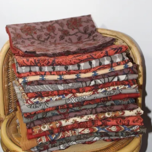 Versatile India Print Fabric, 45 X 75 Inches, Salmon, Blue, Brown and Red - Picture 6 of 6